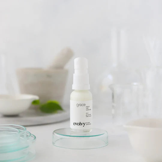 Grace Aydınlatıcı, Yenileyici Göz Çevresi Bakım Kremi